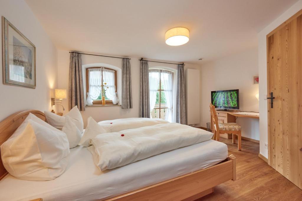 Haus Schmiederer Apartment ไรท์อิมวิงเคอ ภายนอก รูปภาพ